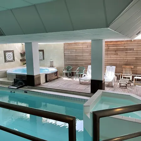 Le - Piscine - Pour 4 Personnes Mae-2843 Eaux-Bonnes