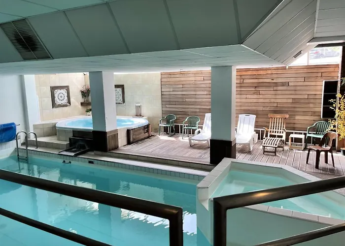 Le - Piscine - Pour 4 Personnes Mae-2843